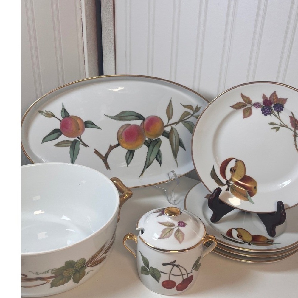 Royal Worcester Evesham Gold Plates Jam Jar & Serving Dishes England 7 Piece Set